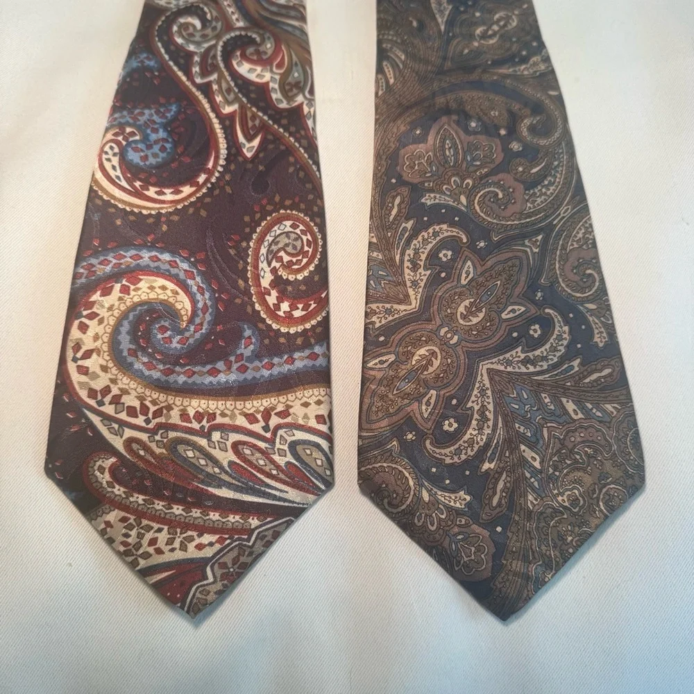 Vintage Oleg Cassini Paisley Tie Set in Red and Brown